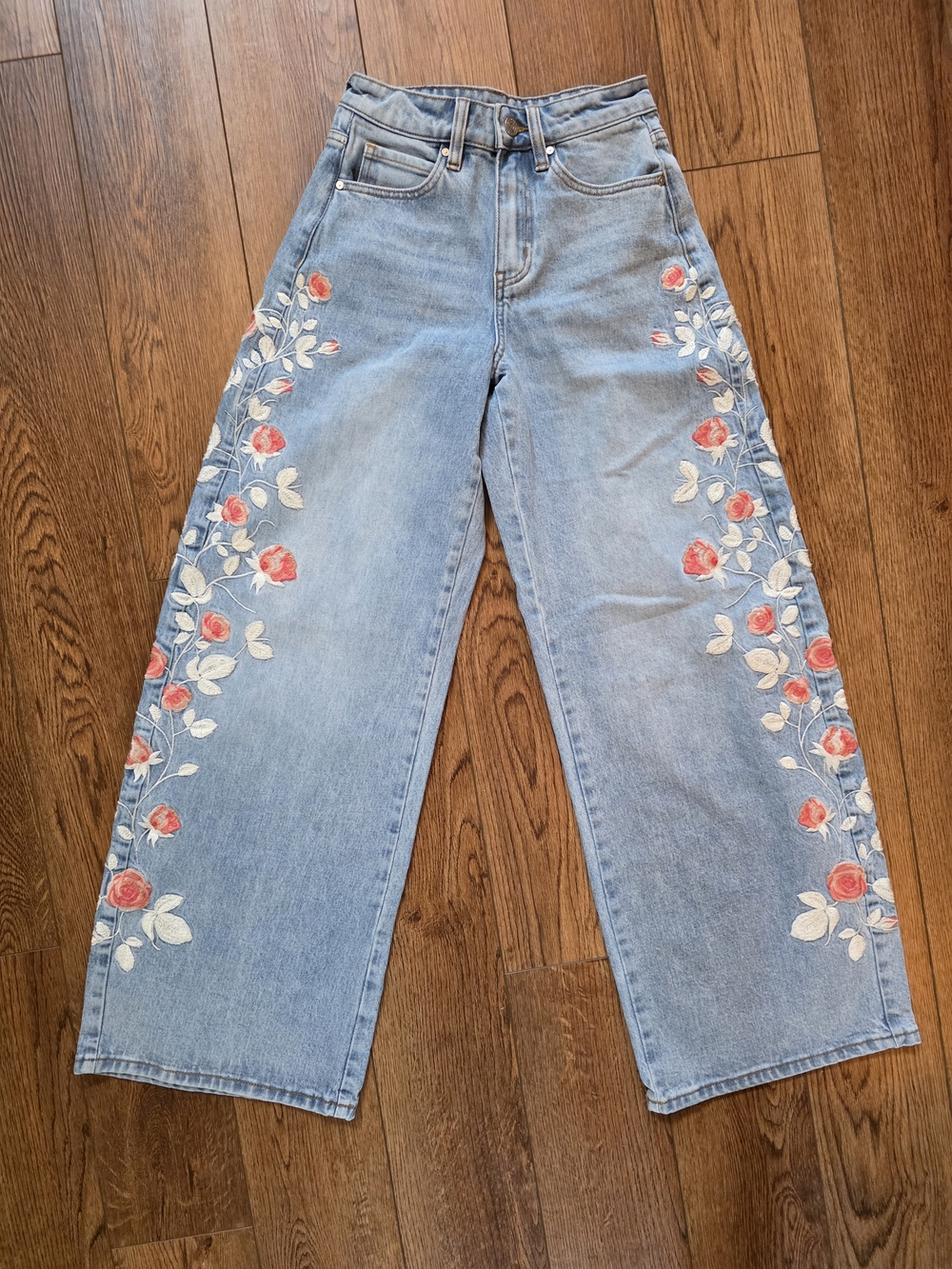 Light Blue Wide-Leg Jeans with Pink Rose Embroidery